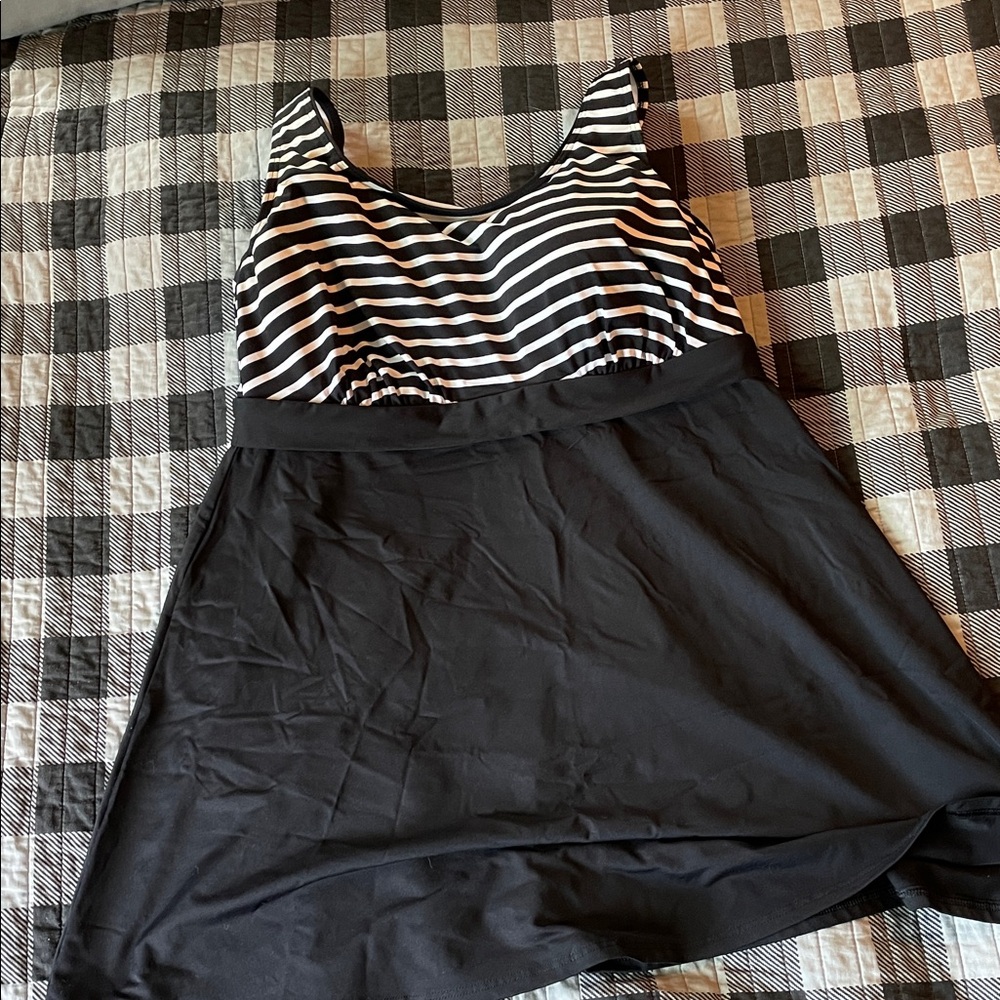 EUC Lands End Swim Dress. 16W DDD. *does NOT have any bottoms*